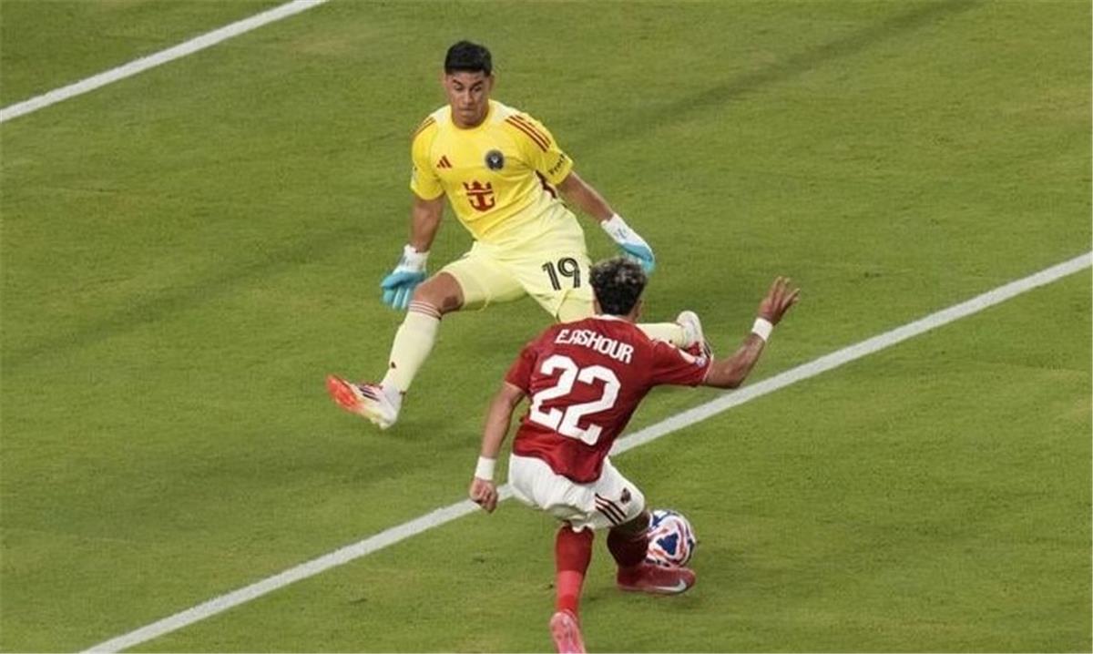 شبكة الحلم : أوستاري: لاعب الأهلي يستحق جائزة رجل المباراة.. وميسي أدهشني