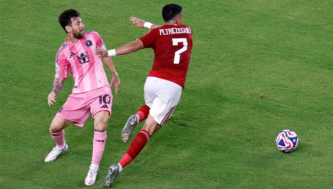 مراوغة تريزيجيه لميسي في مباراة الاهلي وانتر ميامي بكأس العالم للأندية