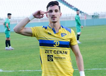 بعد ابتعاد الزمالك بارادو الجزائري يكشف لـ بطولات وجهة عادل بولبينة