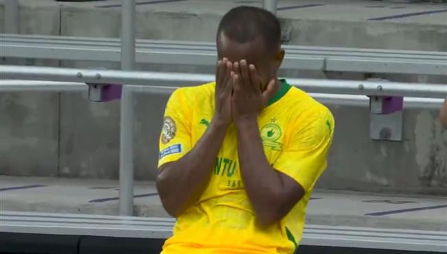 هدف صن داونز الثاني الملغي في مرمي أولسان هيونداي بكاس العالم للاندية