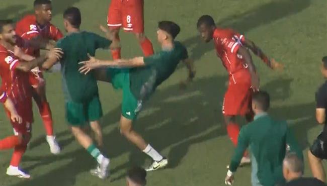 هدف الاتحاد الليبي الرائع في مرمي اهلي طرابلس واشتباكات بين اللاعبين
