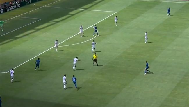 تيكي تاكا رائعة من لاعبي الهلال امام ريال مدريد في كأس العالم للأندية