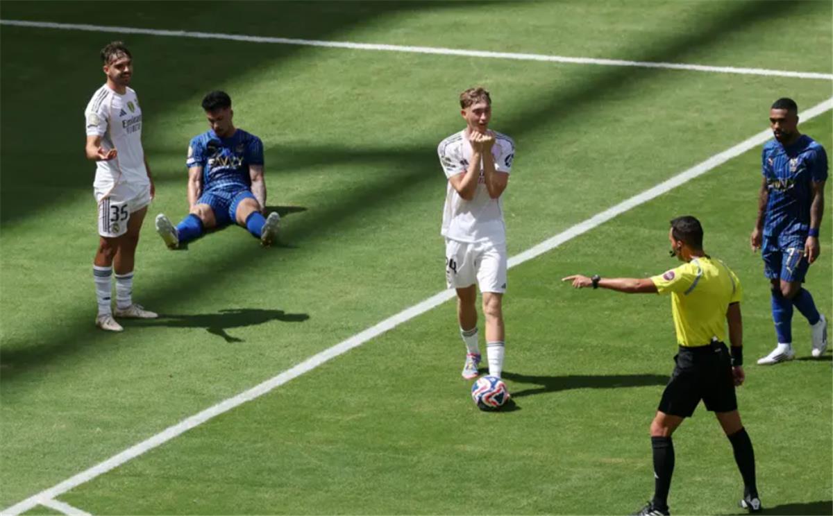 شبكة الحلم : رجل مباراة ريال مدريد والهلال في كأس العالم للأندية