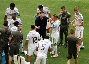 تشابي ألونسو حزين من التعادل مع الهلال السعودي ومبابي يمر بحالة سيئة