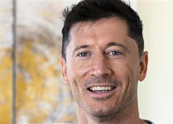 ليفاندوفسكي يختار أفضل كلاسيكو في موسم برشلونة ويؤكد تعويضي ليس سهل ا