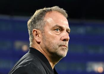 رسمي ا هانز فليك أفضل مدرب في الدوري الإسباني 2024 2025