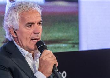 دونادوني الأهلي يمتلك لاعبين بمستوى أفضل من الكرة المصرية ويكشف فرصة محمد صلاح في الكرة الذهبية