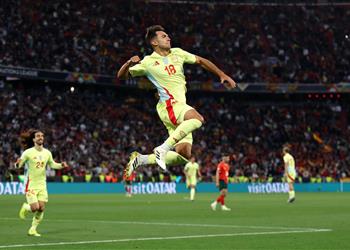 زوبيميندي يصل لندن لإنهاء إجراءات انتقاله إلى آرسنال