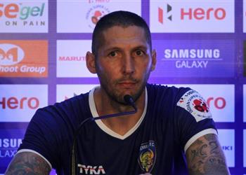 ماتيرازي الأهلي يمكنه الفوز على بورتو ومحمد صلاح أسطورة ويستحق الكرة الذهبية