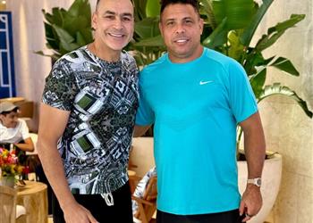 الحضري عن تجاهل إدارة الأهلي له في المدرجات مكاني مع الأساطير