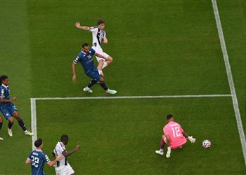 فيديو بالخطأ في مرماه عبد المنعم بوطيل ي سجل هدف يوفنتوس الأول أمام الوداد