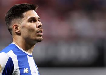 مورا عن مواجهة الأهلي الحاسمة فريق عدواني والأفضل في إفريقيا