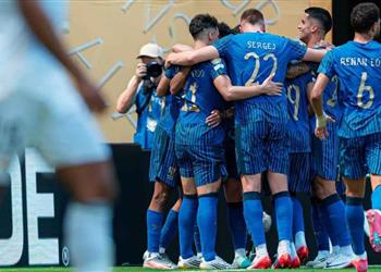 إنزاجي ي علن تشكيل الهلال أمام سالزبورج في كأس العالم للأندية