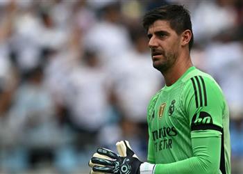 كورتوا ينفعل على لاعب ريال مدريد لا يمكننا ارتكاب مثل تلك الأخطاء