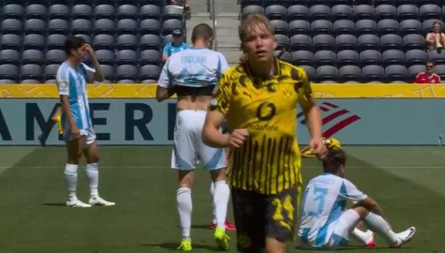 هدف بوروسيا دورتموند في مرمي أولسان هيونداي اسيست جوبي بيلينجهام