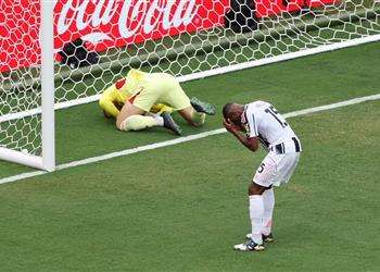 فيديو نيران صديقة بيير كالولو يسجل هدف مانشستر سيتي الثاني أمام يوفنتوس