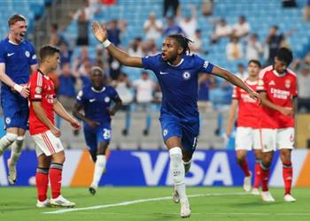 فيديو بعد إيقاف ساعتين تشيلسي يتأهل لربع نهائي كأس العالم للأندية برباعية أمام بنفيكا