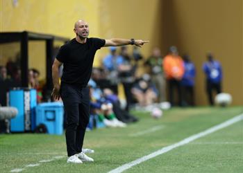 ماسكيرانو بعد السقوط أمام باريس سان جيرمان أردت التواجد مع فريقي في الملعب خلال الشوط الكارثي