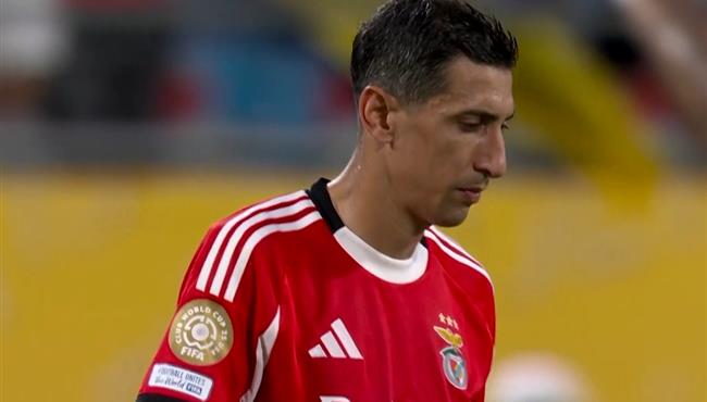 حسره وحزن دي ماريا بعد خسارة بنفيكا والخروج من كأس العالم للاندية