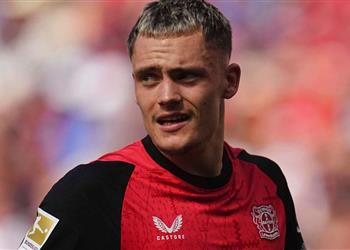 فيرتز يلمح لانتقاله إلى ليفربول بطريقة غير مباشرة ويهاجم صحفي ا شهير ا