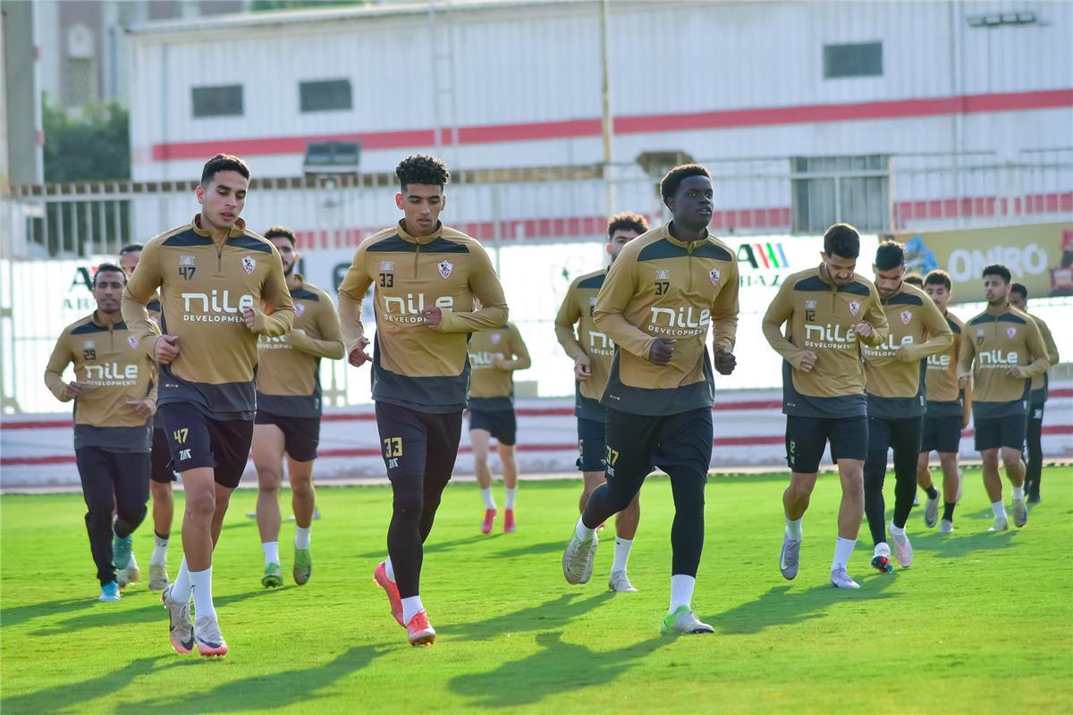 الحلم نيوز : قبل لقاء بيراميدز.. تفاصيل جلسة ثلاثي مجلس الزمالك مع اللاعبين