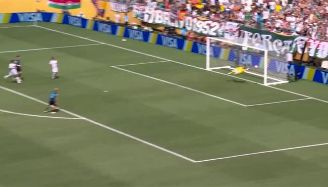 تصدي يان سومر الرائع يحرم فلومينينسي من هدف بكاس العالم للاندية