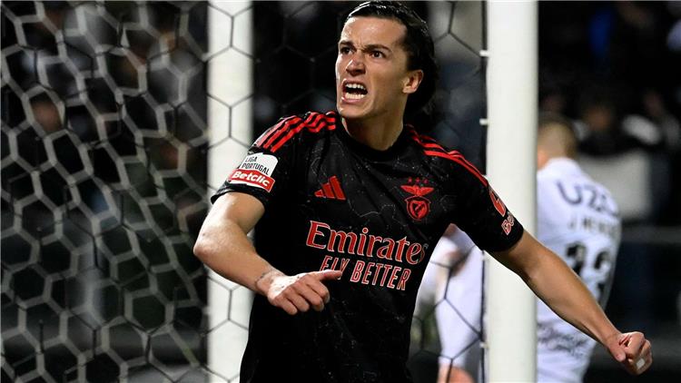 كاريراس يقترب من العودة إلى ريال مدريد