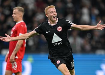 لارسون عن أنباء انتقاله إلى ريال مدريد ألونسو لا يحبني