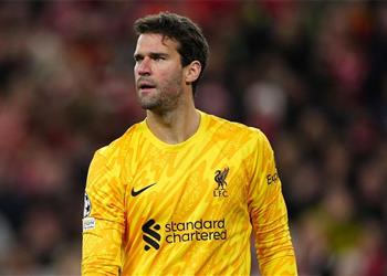 أليسون يحدد وجهته بعد الرحيل عن ليفربول