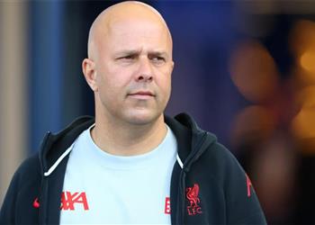 ليفربول يقتحم سباق ساخن للتعاقد مع مدافع إفريقي