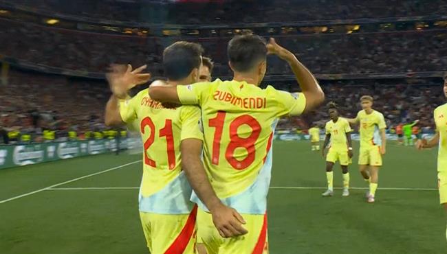 هدف اسبانيا الثاني في مرمي البرتغال بنهائي دوري الامم الاوروبية