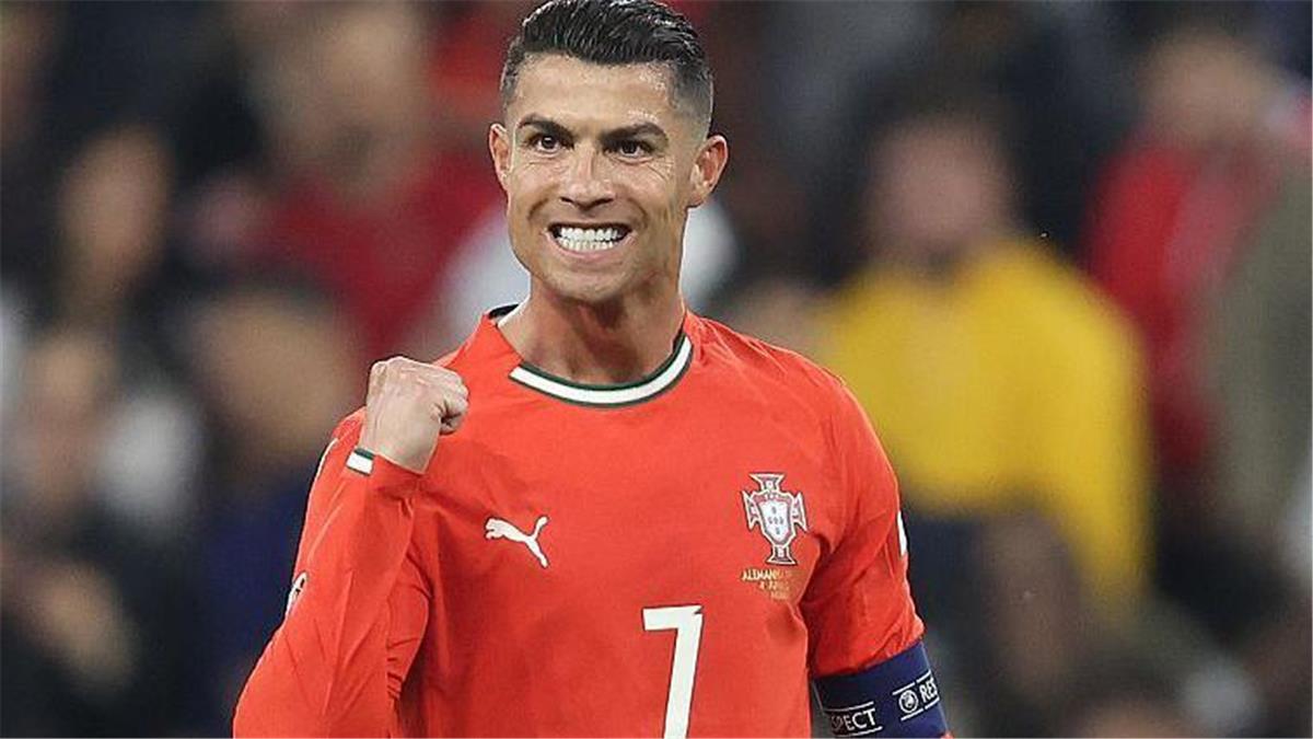 شبكة الحلم : رونالدو يُعلن موقفه النهائي من الاستمرار أو الرحيل مع النصر السعودي