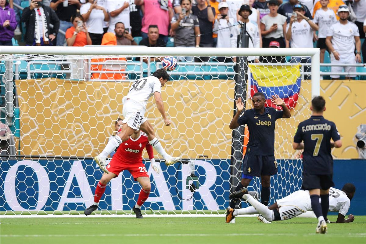 في الكورة : أسيست أرنولد.. جونزالو جارسيا يسجل هدف ريال مدريد الأول أمام يوفنتوس