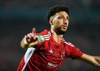 ناد جديد يدخل السباق على ضم وسام أبو علي من الأهلي