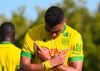 فيديو في أولى تجارب كاسترو مصطفى محمد يسجل ثنائية في فوز نانت على لافال ودي ا