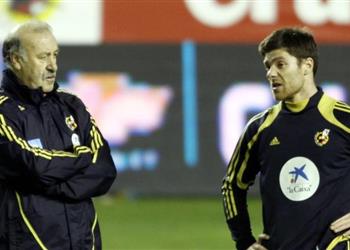 ديل بوسكي ألونسو يستحق تدريب ريال مدريد وكمشجع لا يهمني مشاكل كأس العالم للأندية