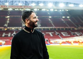 مانشستر يونايتد يستهدف حل أزمة الظهير الأيسر من الدوري الإنجليزي