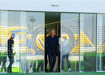 بالأسماء جيسوس يطيح بـ رباعي النصر السعودي