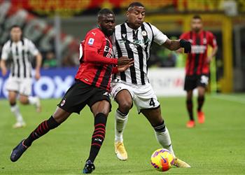 بعد ضم مودريتش ميلان يزاحم إنتر ويوفنتوس على ضم مهاجم مانشستر يونايتد