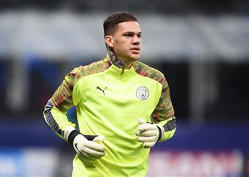 إيدرسون يتلقى عرض ا للرحيل عن مانشستر سيتي