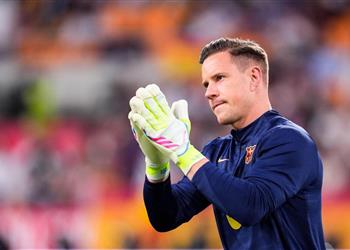 مصائب قوم برشلونة يقرر استغلال إصابة تير شتيجن لتسجيل لاعبه