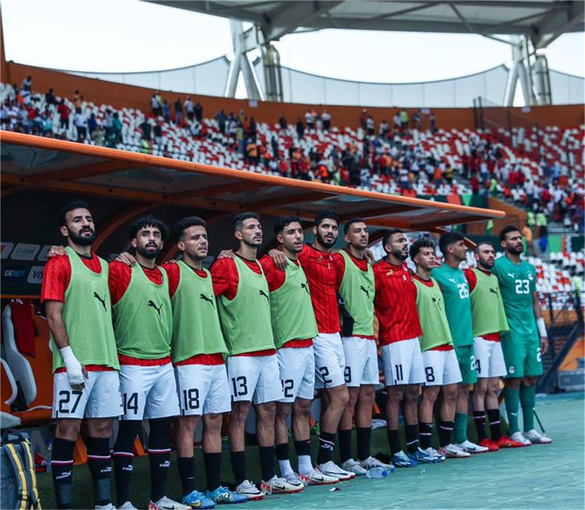 نيوز برو : مفاجأة.. نجم منتخب مصر المحترف مطروح على طاولة الأهلي