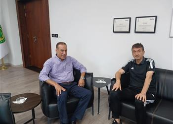 اتحاد الكرة يستقبل مندوب فيفا لمتابعة معسكر حكام الـVAR في مصر