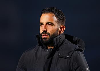 رد استنكاري من ناد إنجليزي على عرض مانشستر يونايتد لضم حارسه