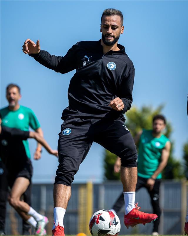 بعد التعافي من الارتجاج.. بيراميدز يعلن انضمام مروان حمدي لمعسكر تركيا