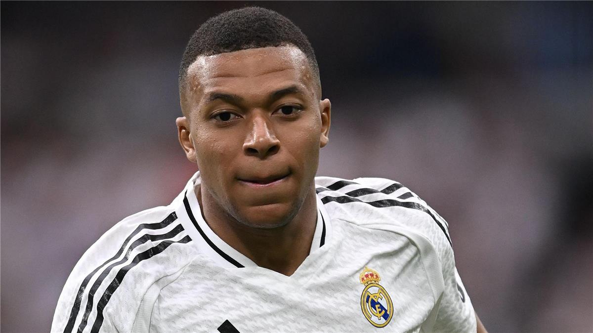 على خطى رونالدو.. مبابي يلمح لرقم قميصه مع ريال مدريد الموسم المقبل