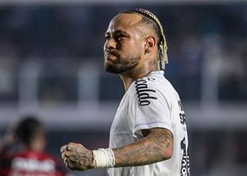 فيديو نيمار ينفجر في وجه مشجع بسبب شبح هبوط سانتوس