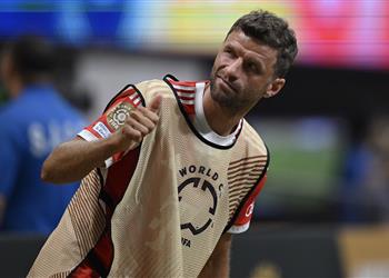 بعد رحيله عن بايرن مولر يكسر صمته بشأن التكهنات حول اعتزاله كرة القدم