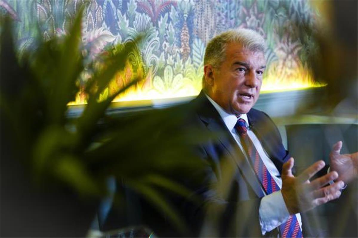 خوان لابورتا رئيس برشلونة