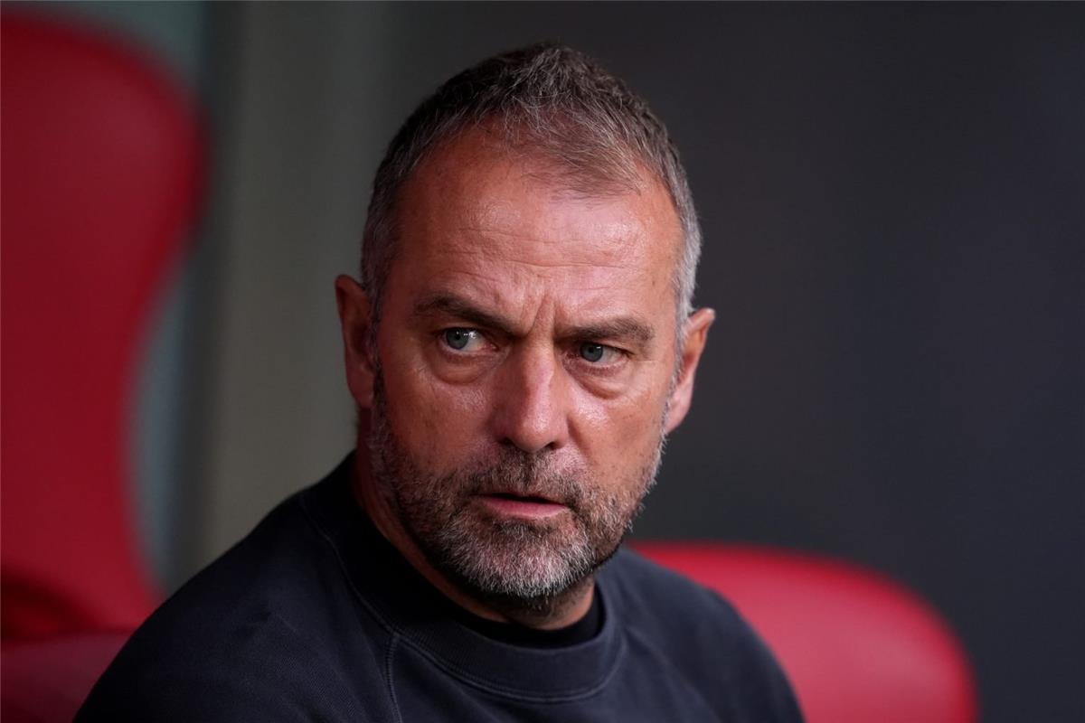 هانز فليك مدرب برشلونة